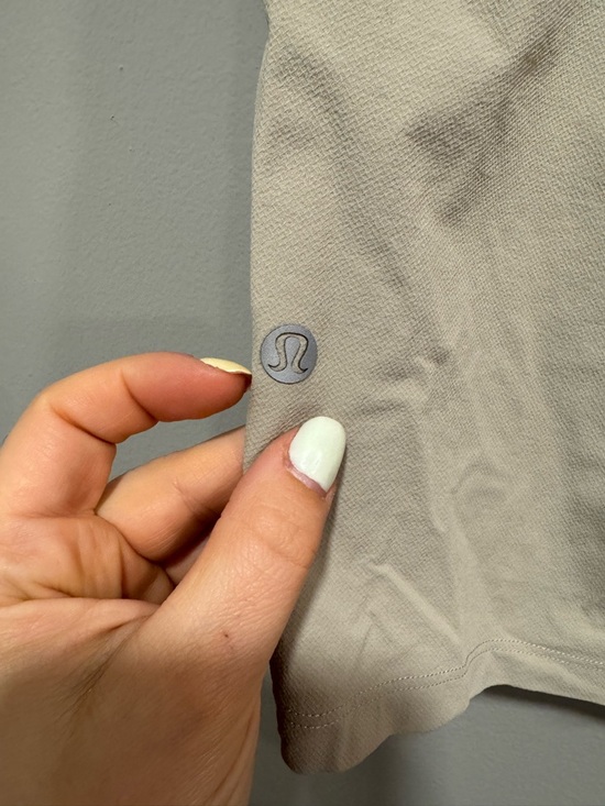 Lululemon License to Train Linerless Short 7" Size Medium - Picture 6 of 7